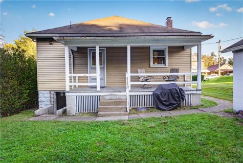 627 Mcgowan Avenue West Mifflin PA 15122