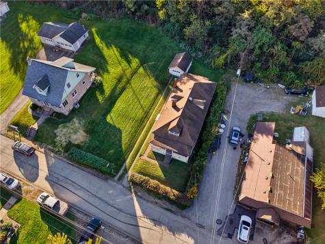 627 Mcgowan Avenue West Mifflin PA 15122