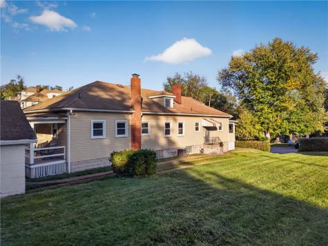 627 Mcgowan Avenue West Mifflin PA 15122