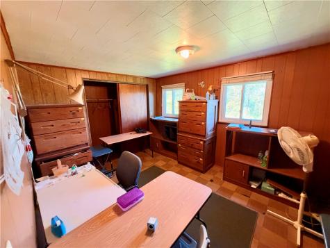 210 W 12th Avenue Tarentum PA 15084