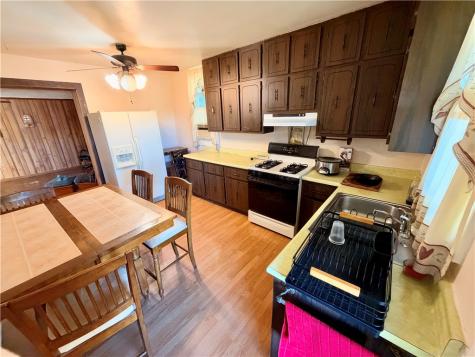 210 W 12th Avenue Tarentum PA 15084