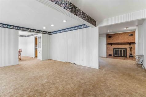 1405 Rolling Acres Road Unity Township PA 15650
