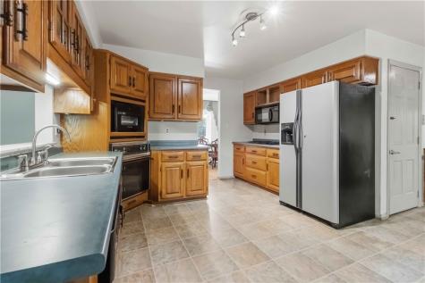 1405 Rolling Acres Road Unity Township PA 15650
