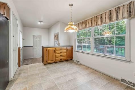 1405 Rolling Acres Road Unity Township PA 15650