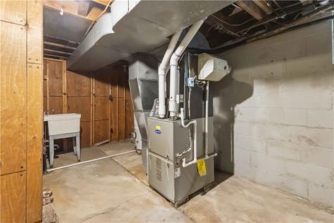 1405 Rolling Acres Road Unity Township PA 15650
