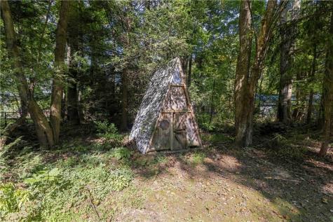 1405 Rolling Acres Road Unity Township PA 15650