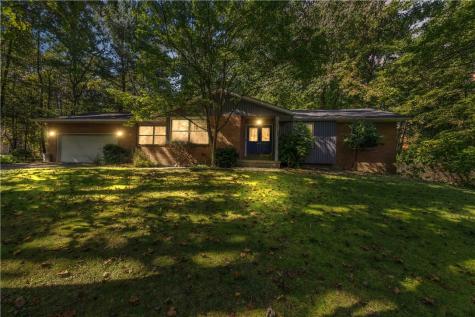 1405 Rolling Acres Road Unity Township PA 15650
