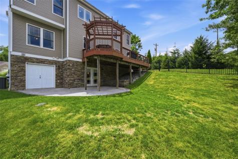 1900 Oakhurst Drive Mccandless PA 15101
