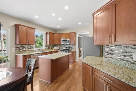 1900 Oakhurst Drive Mccandless PA 15101