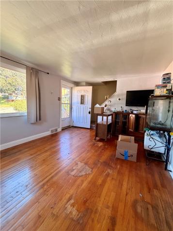 271 Kohen Street Brookline PA 15234