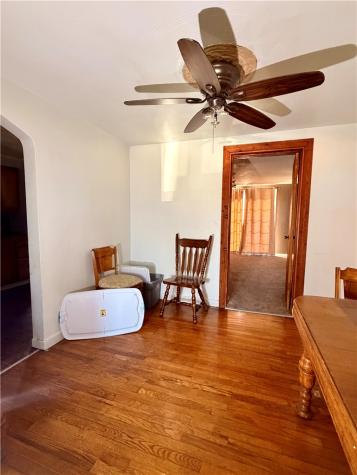 271 Kohen Street Brookline PA 15234