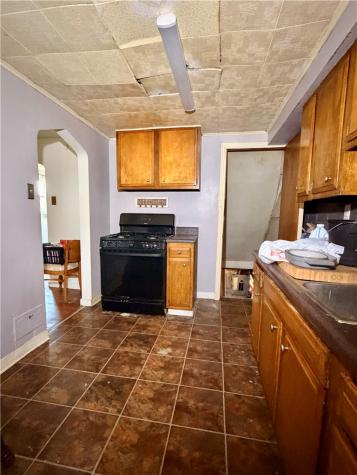 271 Kohen Street Brookline PA 15234