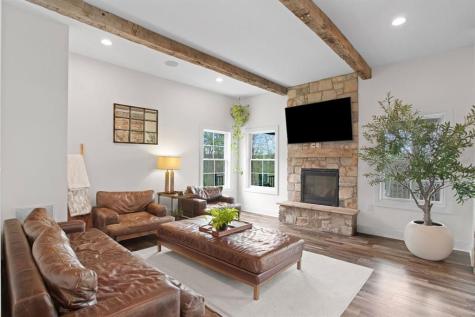 1044 Diane Lane Indiana Township PA 15024