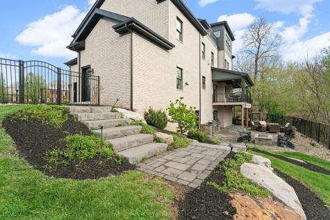 1044 Diane Lane Indiana Township PA 15024