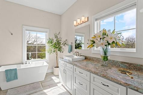 1044 Diane Lane Indiana Township PA 15024
