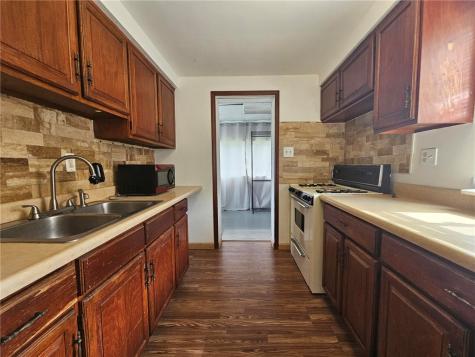1034 Elwell Street Lincoln Place PA 15207
