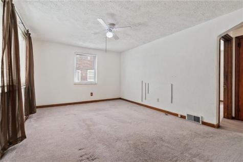 1034 Elwell Street Lincoln Place PA 15207