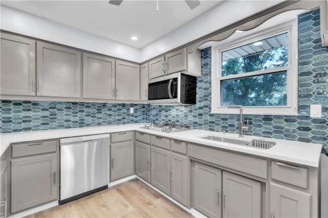 27 Washington Avenue Mt Pleasant Township PA 15340