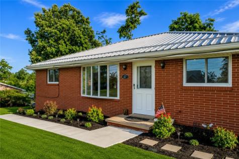 27 Washington Avenue Mt Pleasant Township PA 15340