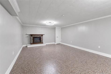 27 Washington Avenue Mt Pleasant Township PA 15340