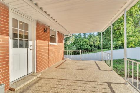 27 Washington Avenue Mt Pleasant Township PA 15340