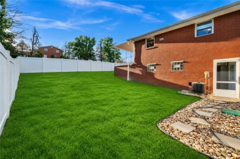 27 Washington Avenue Mt Pleasant Township PA 15340