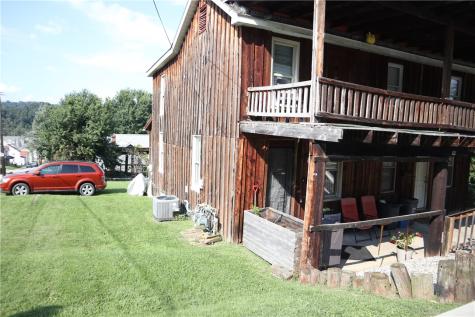 102/104 5th Street California PA 15419