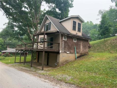 105 Stoughton Beach Slippery Rock Township PA 16057