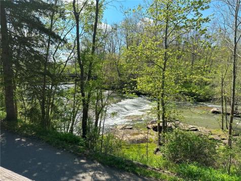 105 Stoughton Beach Slippery Rock Township PA 16057
