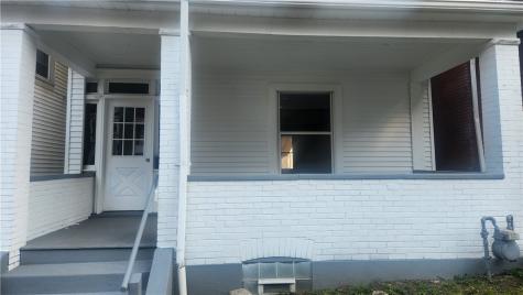 365 Kenney Avenue Pitcairn PA 15140