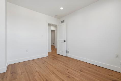 7704 Cannon Street Swissvale PA 15218