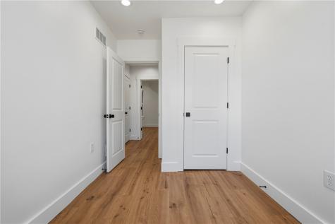 7704 Cannon Street Swissvale PA 15218