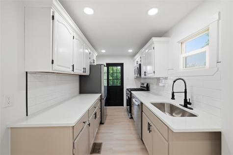 5207 Schenley Avenue Garfield PA 15224