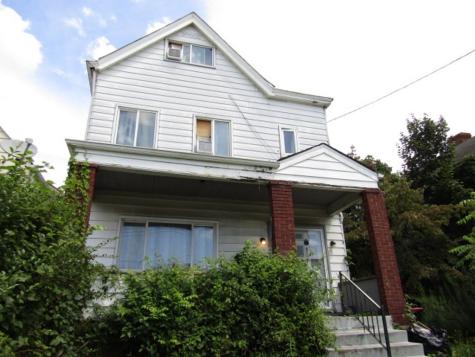 2912 Glen Mawr Street Sheraden PA 15204