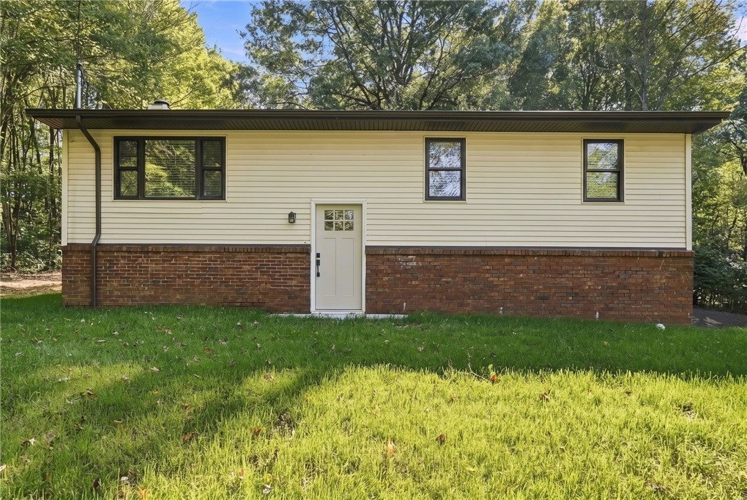 14 Blackswoods Road Freedom PA 15042