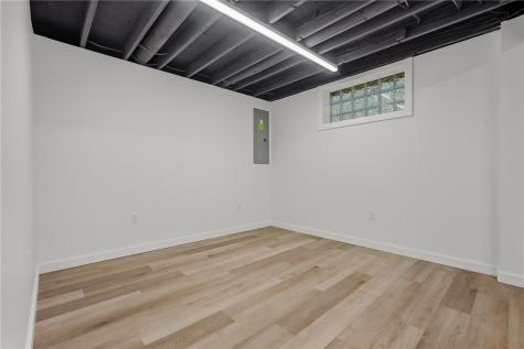 14 Blackswoods Road Freedom PA 15042