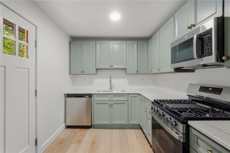 14 Blackswoods Road Freedom PA 15042