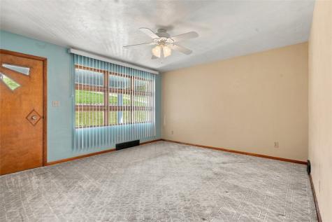 20 John Drive Hanover Township PA 15021