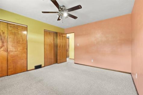 20 John Drive Hanover Township PA 15021