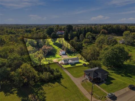 20 John Drive Hanover Township PA 15021