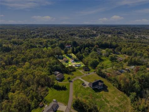 20 John Drive Hanover Township PA 15021