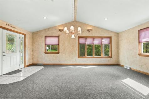 20 John Drive Hanover Township PA 15021