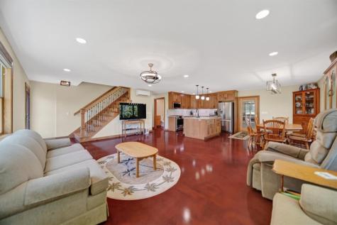 15307 State Highway 198 Hayfield PA 16335