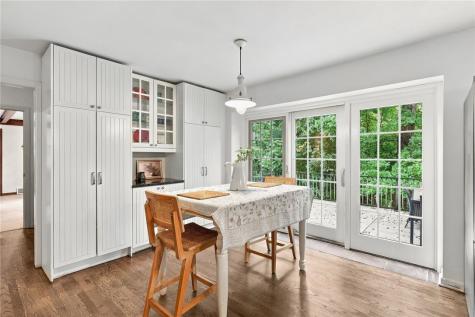 140 Witherow Road Bell Acres PA 15143