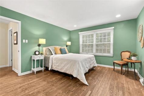 140 Witherow Road Bell Acres PA 15143