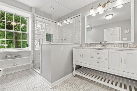 140 Witherow Road Bell Acres PA 15143