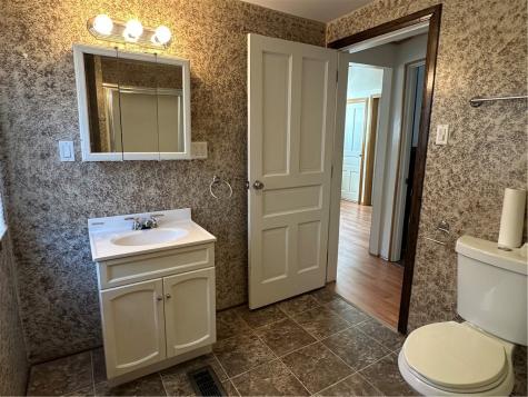 215 1st Avenue Waynsbrg/frankln Township PA 15370