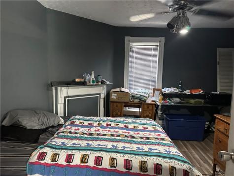 215 1st Avenue Waynsbrg/frankln Township PA 15370