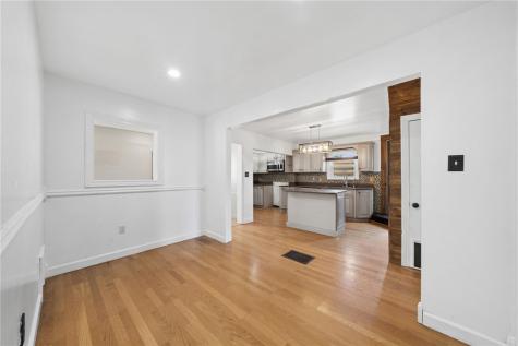 512 5th Street Rostraver PA 15087