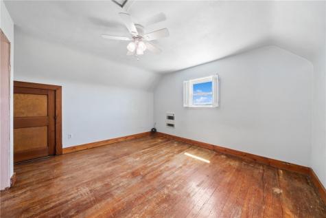 512 5th Street Rostraver PA 15087